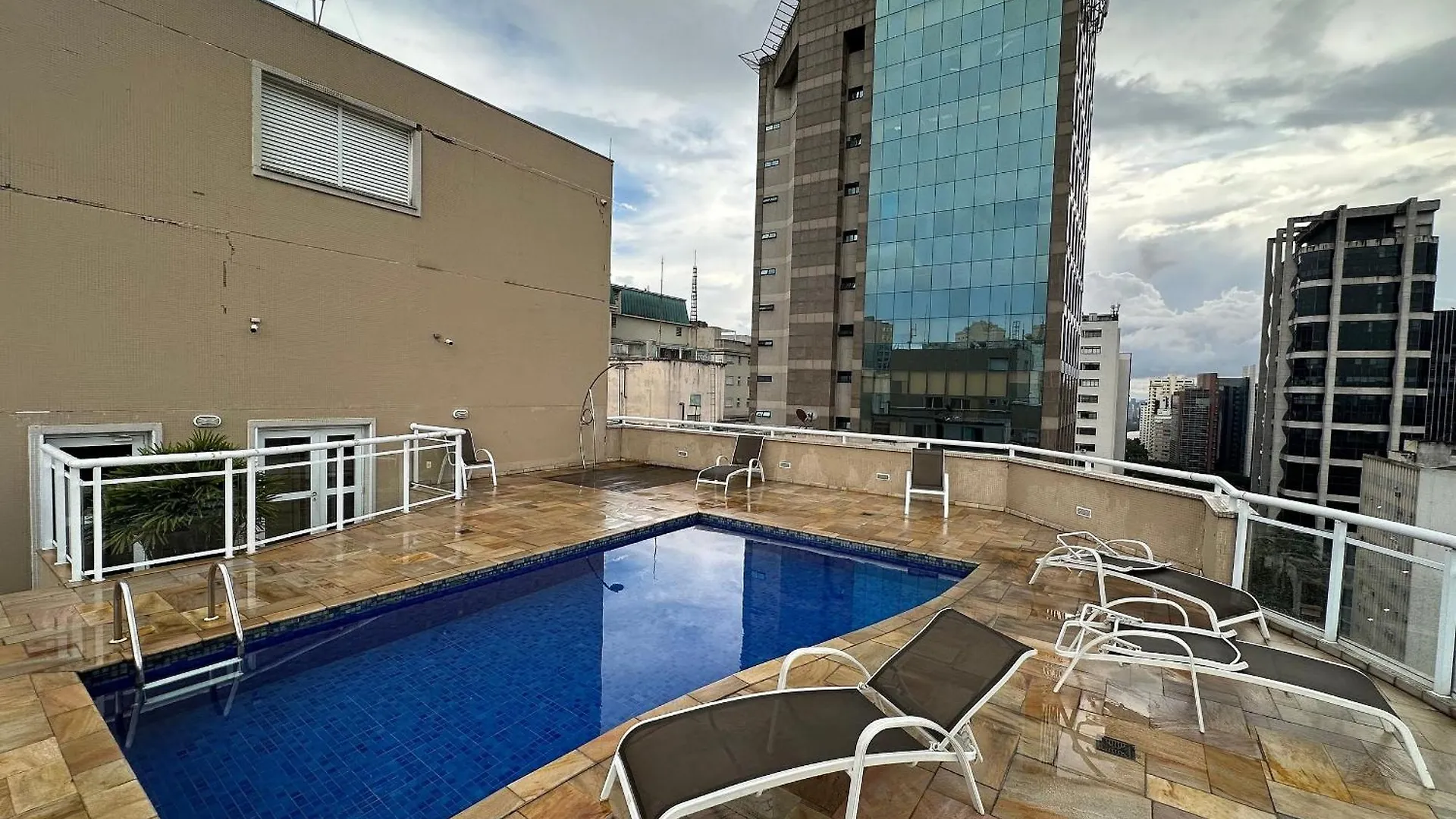 Home Paulista Cd 65 São Paulo Brasilien